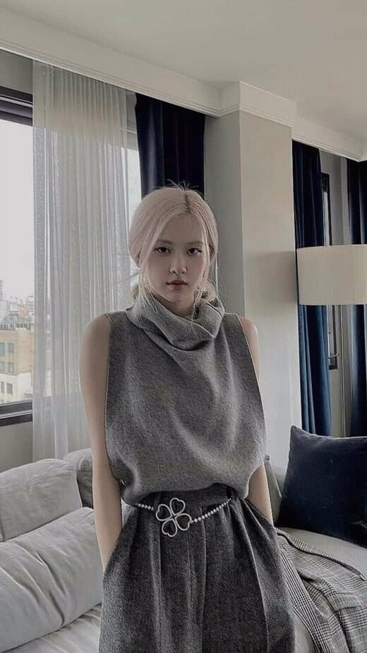 Không nói nhiều, ai thương bé thì cố vote đi #MAMAVOTE #rosé