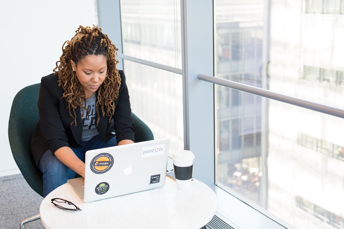 GetintheKnowBC's tweet photo. For BIPOC employees, working from home throughout the pandemic meant a break from workplace discrimination at the office. But with employers now considering a return to work in person, that feeling of safety becomes threatened.
https://t.co/alfb8xAY6O https://t.co/Rm7YhYordH
