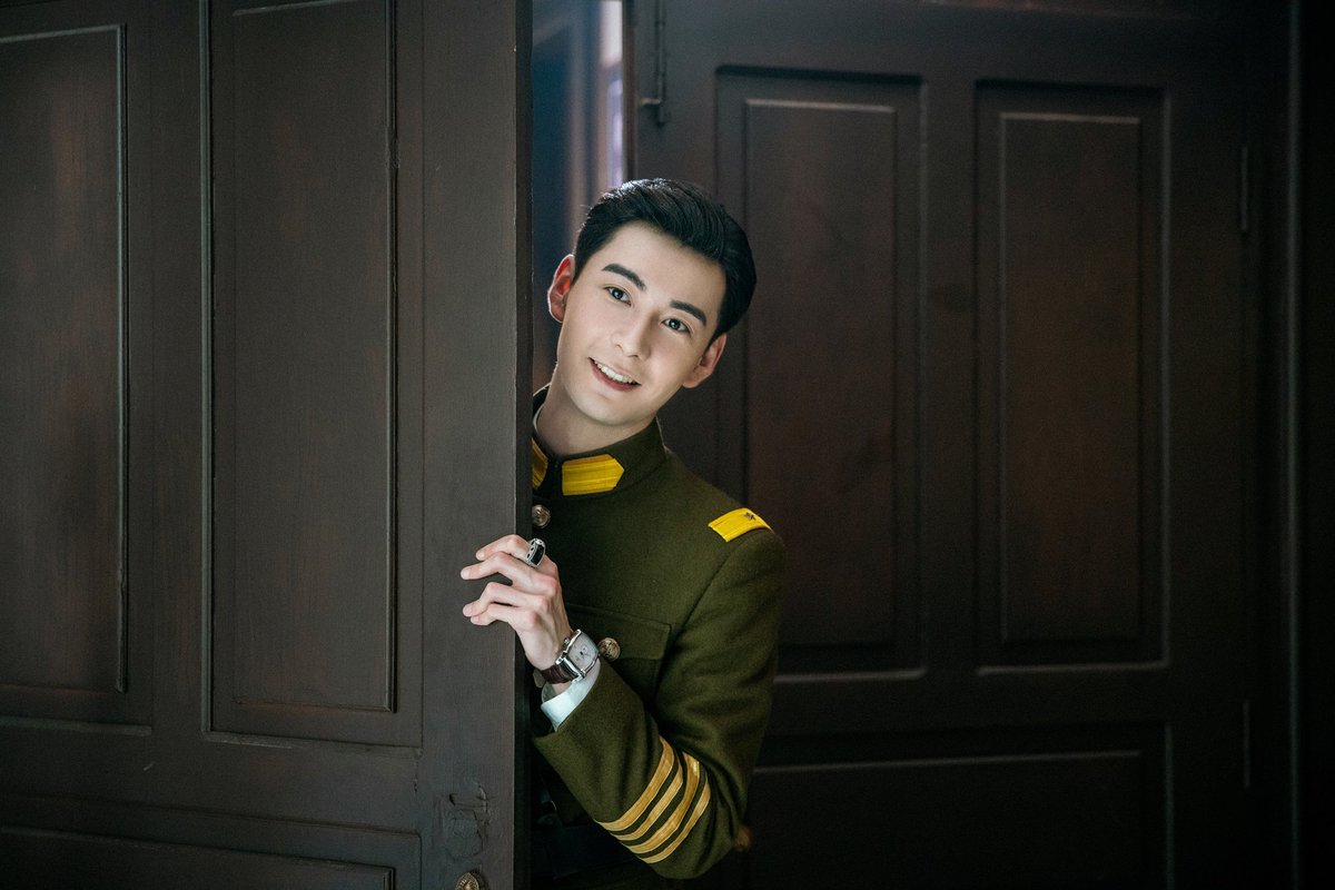 govinni13's tweet photo. Commander Tan !
I will miss you...🥺
#OliverChen #ChenXingXu 
#FallInLove #cdrama 
#一见倾心 #FallInLoveEp36 
Waiting to see his next drama... Can't get enough of his charismatic screen presence..🥰 https://t.co/y4xhlBgP7I