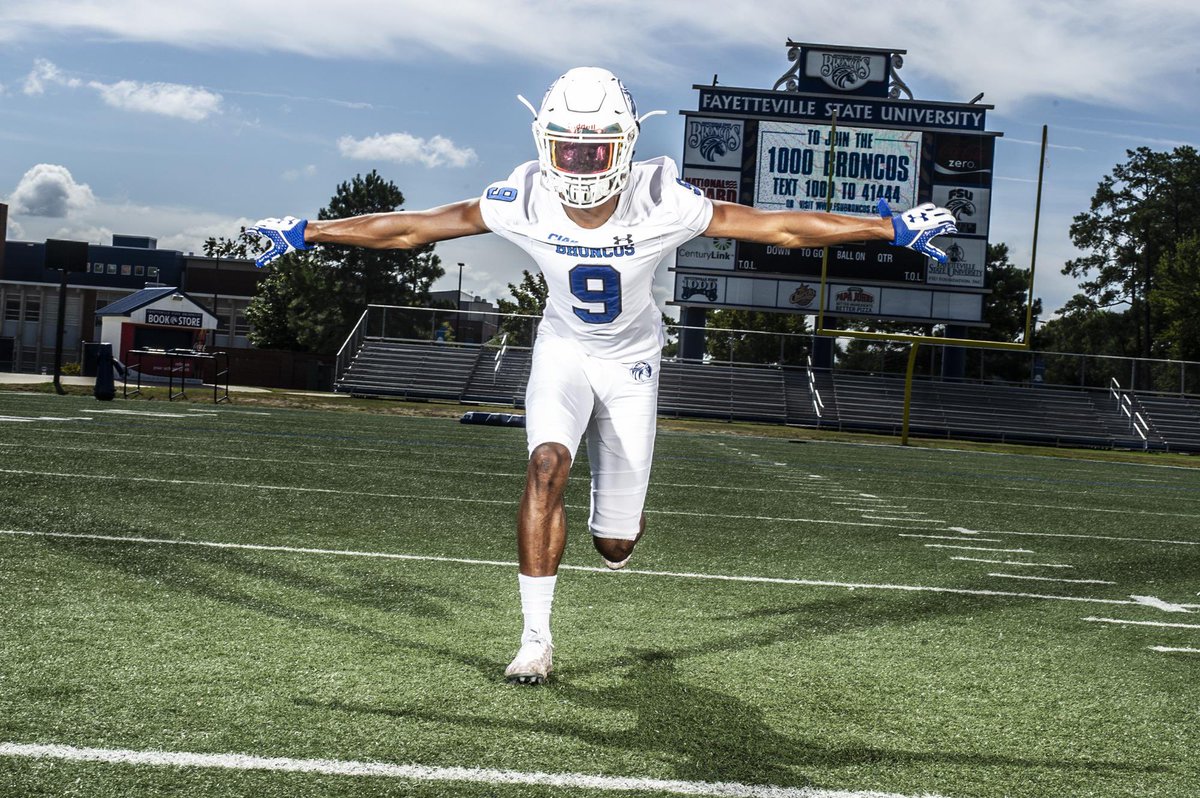 Elijahharris04's tweet photo. Honored and blessed to be able to say I have received my first Official Offer from @FSUBroncos @CoachAye @CoachHolmes_OL https://t.co/2372NM8FeY