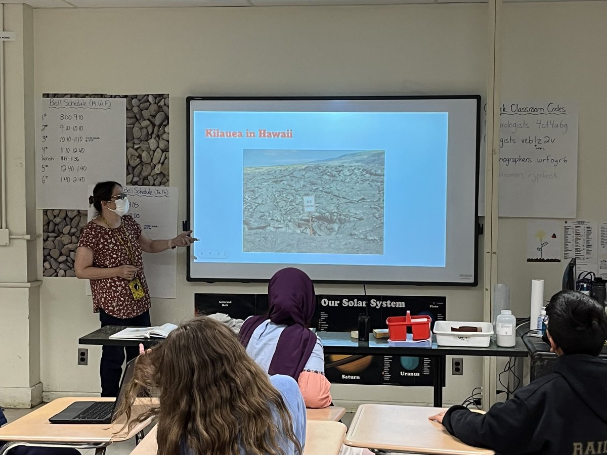 MrsMurphScience's tweet photo. Was so excited to have Mrs Cinelli come share her experiences of growing up in CA and the major earthquakes she experienced, as well as her trips to Hawaii and visiting Kilauea! https://t.co/vhxk9iVDy6