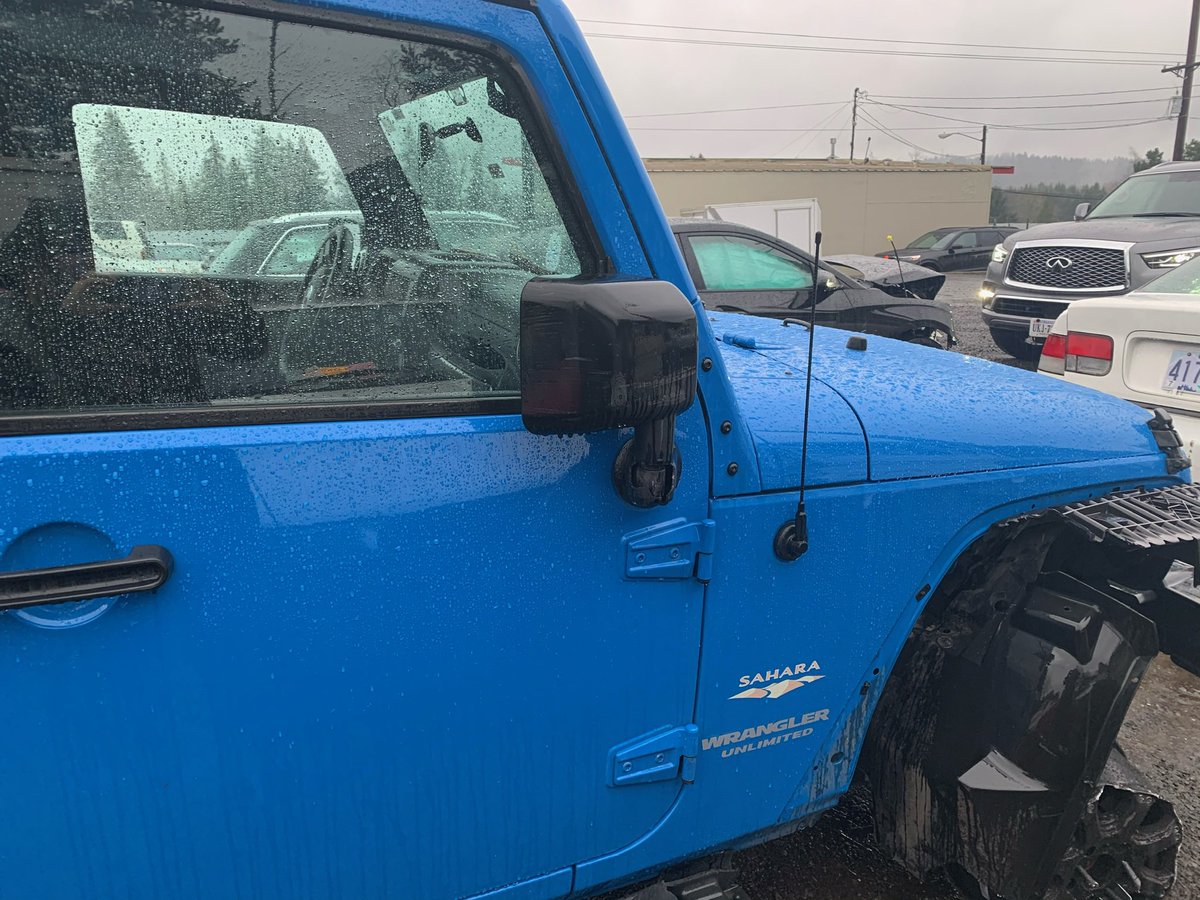 kendyllk99's tweet photo. A year ago today we were smashed by a semi truck on the freeway. It’s still crazy to me we walked away from the accident with only minor injuries. Forever grateful we were in the jeep. https://t.co/nsmtOFbRSR