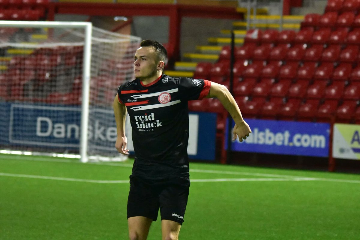 Ballyclare Comrades FC tweet media