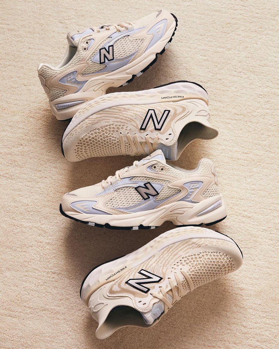 MoreSneakers.com tweet media