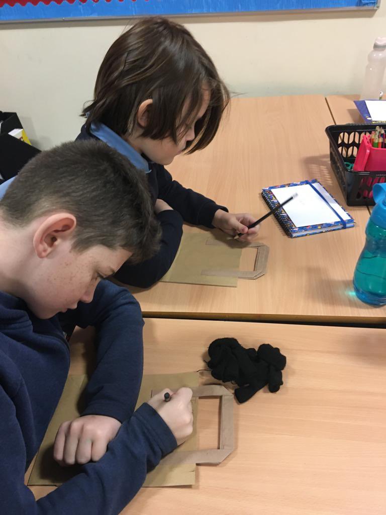 BurghPrimary's tweet photo. Burgh’s Kindness calendar Day 4: Today, P6 were busy making a festive breakfast treat for their parents to enjoy tomorrow.     🎁 🎄🎁 @EducationSLC @slcHealthy #DaysOfKindness #TeamBurgh https://t.co/CMwouiA7BV