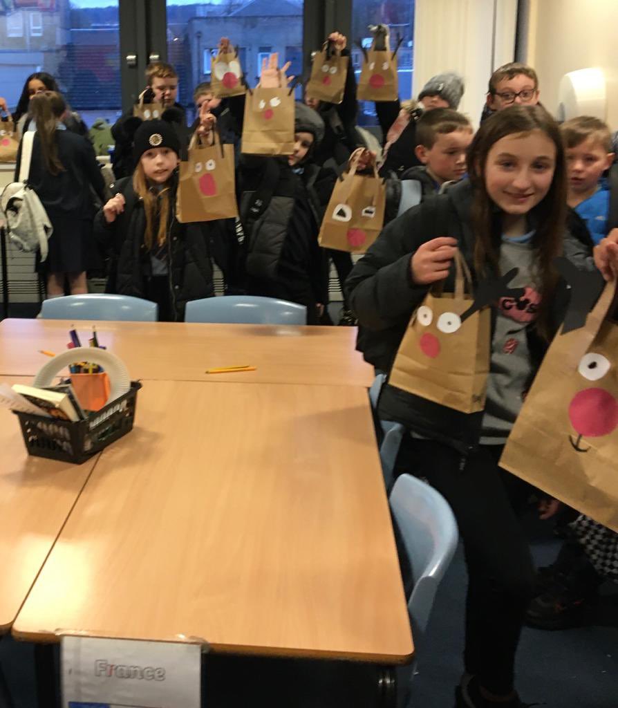 BurghPrimary's tweet photo. Burgh’s Kindness calendar Day 4: Today, P6 were busy making a festive breakfast treat for their parents to enjoy tomorrow.     🎁 🎄🎁 @EducationSLC @slcHealthy #DaysOfKindness #TeamBurgh https://t.co/hKqX2eqxKZ