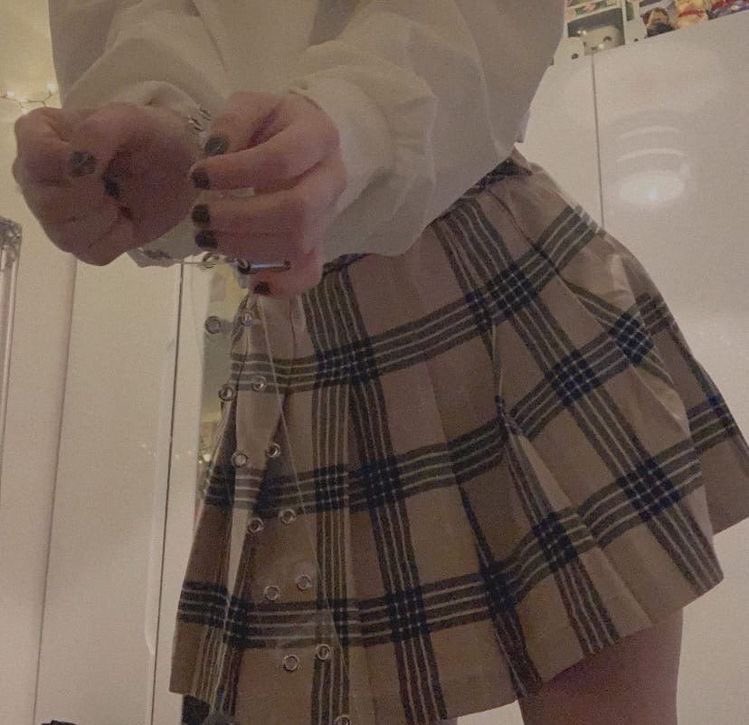 interrimm's tweet photo. ｡ﾟﾟ･｡･ﾟﾟ｡
ﾟ。choke me
　ﾟ･｡･ﾟ https://t.co/SPPfICWroU
