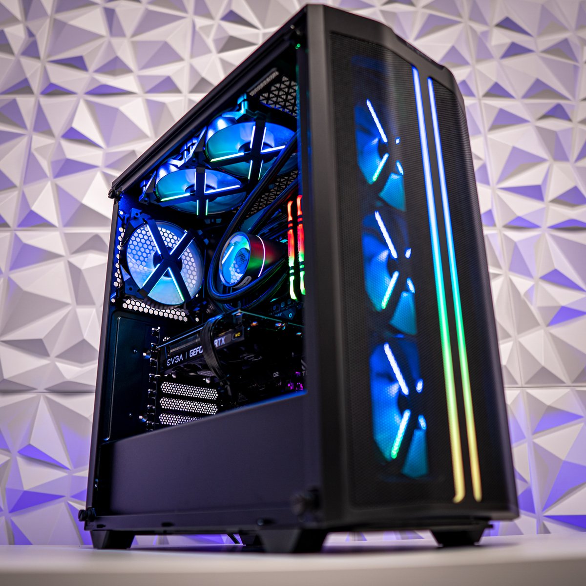 StinceBuilt's tweet image. We're digging the @Deepcoolglobal GT fans in the @bequietofficial 500DX cases! 🔥

Who's Next?! ✅
stincebuilt.com/lets-build

#StinceBuilt #CustomPCs