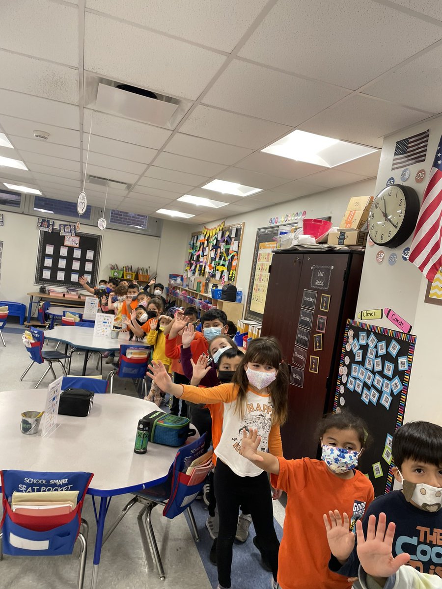 Not only are we inclusive, but we are also word detectives!!! These first graders worked hard to turn new words into snap words today! #inclusiveschools #worddetectives