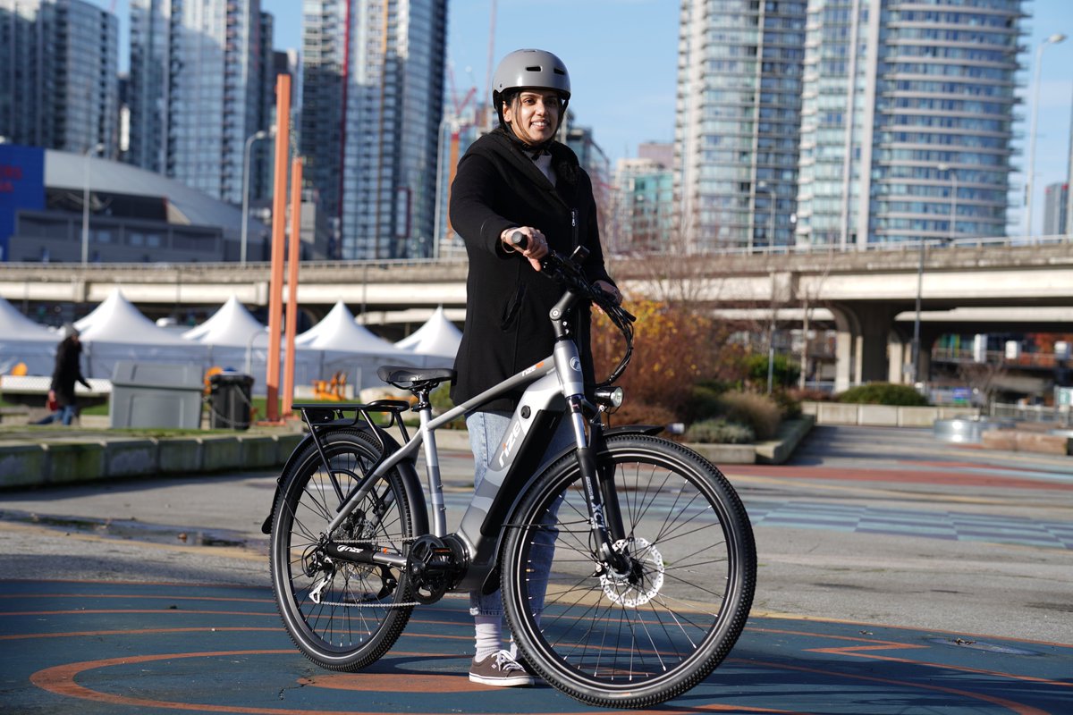 RizeBikes's tweet photo. The new 2022 Rize MD is a blast💥 It’s currently in stock and if you order one today, it will arrive in time for Christmas🎄🎄🎄 https://t.co/mLRv5tc4nn #ebike #newebike #rizebikes https://t.co/3vscHJfpS5