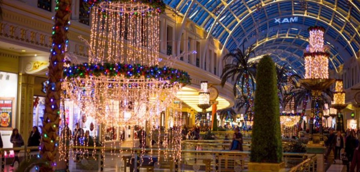 This year's Christmas lights at The Trafford Centre, look amazing 🎄☃️ 8 more sleeps!!!! Places are being taken up really quickly now. It seems like a really popular trip. #exciting #rewards <a href="/HarperGreen/">Harper Green School</a> @harper_year10