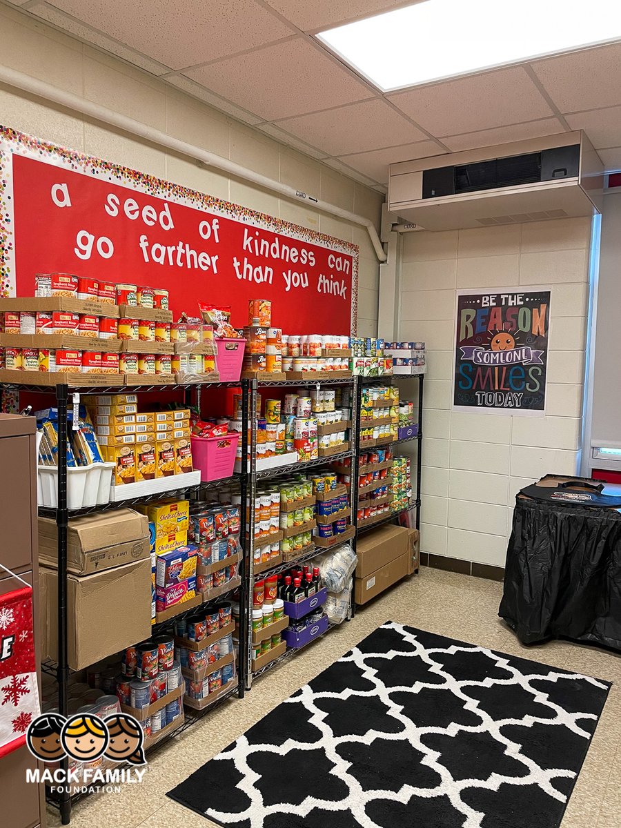 MackFamilyFDN's tweet photo. We opened our 1st #FoodforThought Pantry🍎this morning at Layne Elementary🙌| Thanks to our Sponsor at @AllAboutKids1 &amp; food Partner at @daretocarefb the students will not be hungry all year long! @CoachChrisMack @christimack30 @LayneElementary For more: https://t.co/D3Cgy33zh8 https://t.co/vC8aAXfiMR