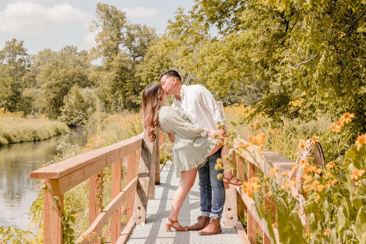 iitsriss's tweet photo. Engagement photos of @PatosQuack and her fiancé lupe ❤️ I’m currently giving away 2 free engagement sessions as a Christmas deal! DM me for more details! 🤩 https://t.co/FavsDMRemp