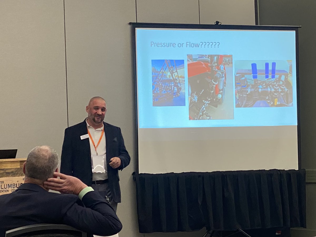 njanovich's tweet photo. Packed room to hear @Andyb0930 from @Turflux speak on GPS sprayers. He’s been a leader in the golf GPS space for nearly a decade. Only the best speaking at @OhioTurfgrass Conference! https://t.co/AihD1F2YgP