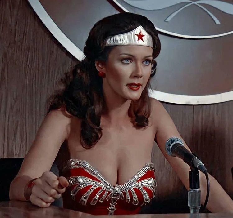 Lynda Carter as Wonder Woman.pic.twitter.com/6wlGHe4Gtn. 