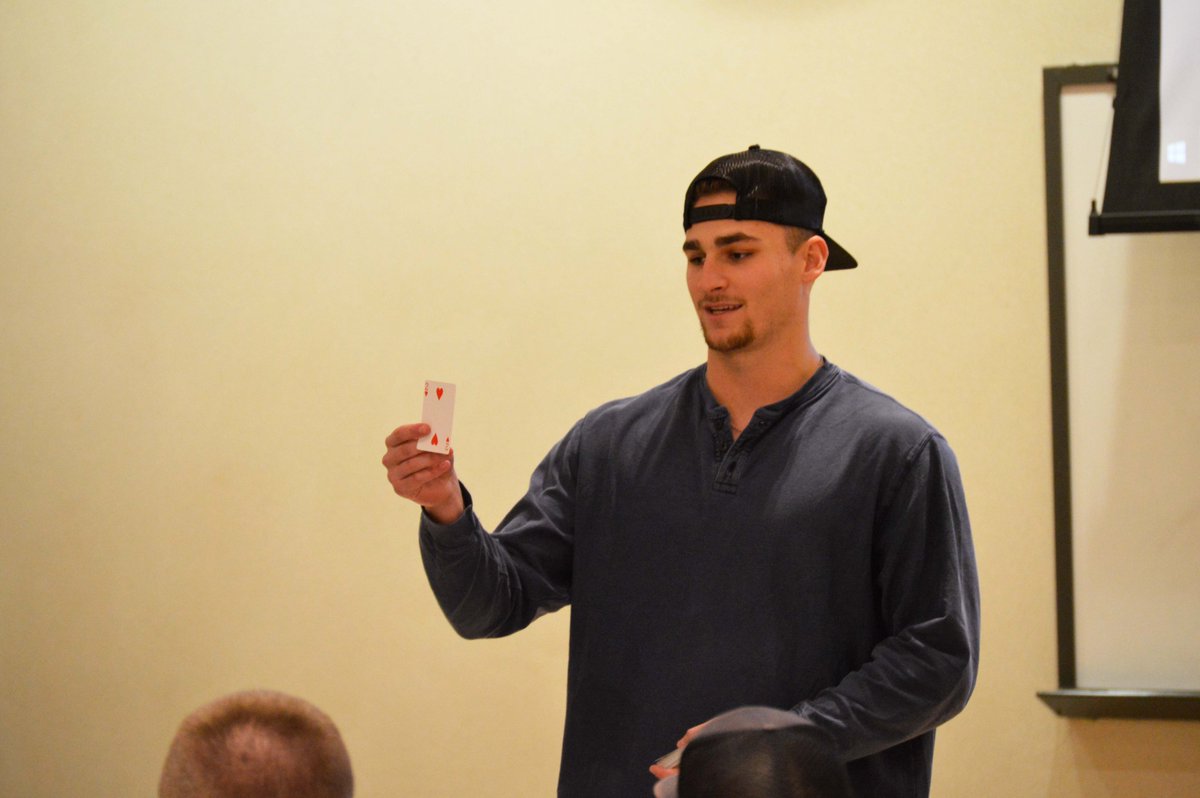 Good times at our annual Dead Day Luncheon as we take a study break before finals! 📚🗒️🖊️

Our players know how to entertain 👏

#ItsBruinTime