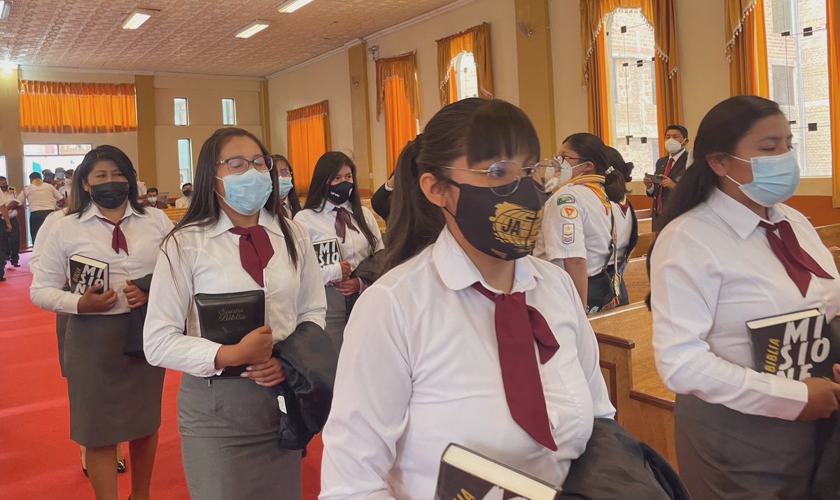 AdventistasMLT's tweet photo. Así comienza la CEREMONIA INVESTIDURA MLT - 2021. #MLT #Conquistadores #Aventureros #MinisterioJoven https://t.co/a4cGH5Nenn