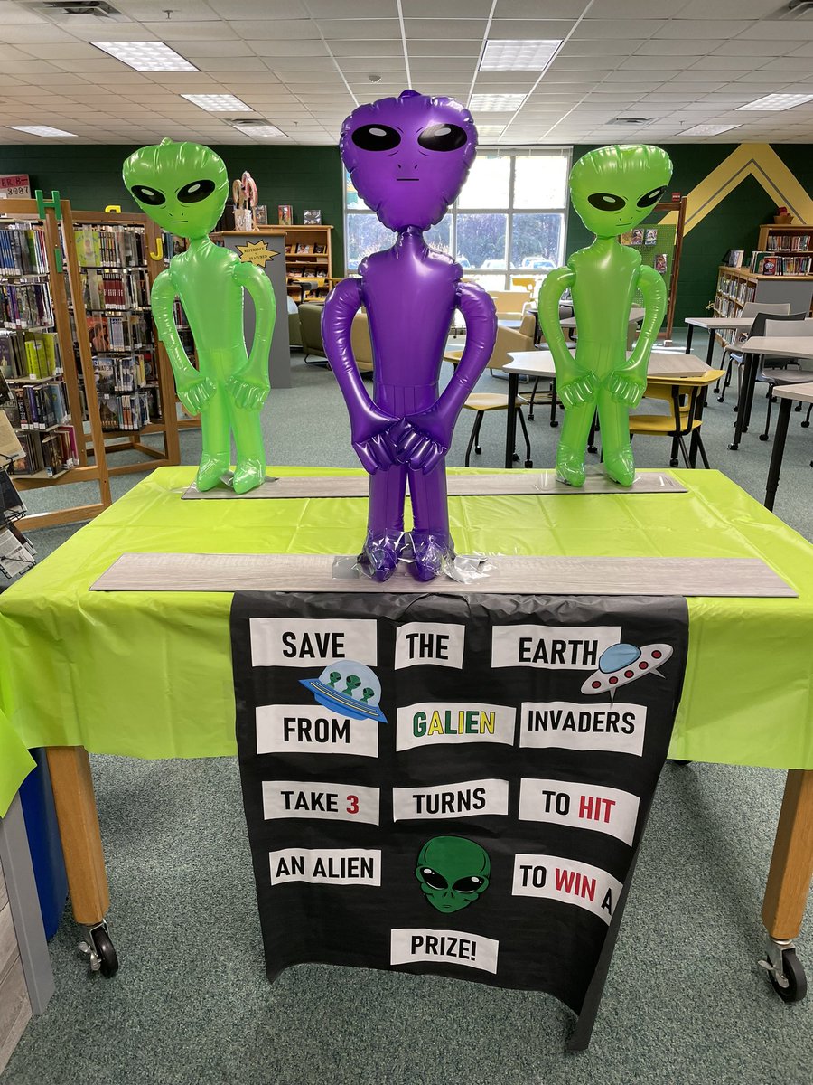 SekingerN's tweet photo. Book Fair for our @GaylePanthers is out of this world! Come visit the library all week or shop online from our homepage! #scpsreads https://t.co/cFA4rNUjnA