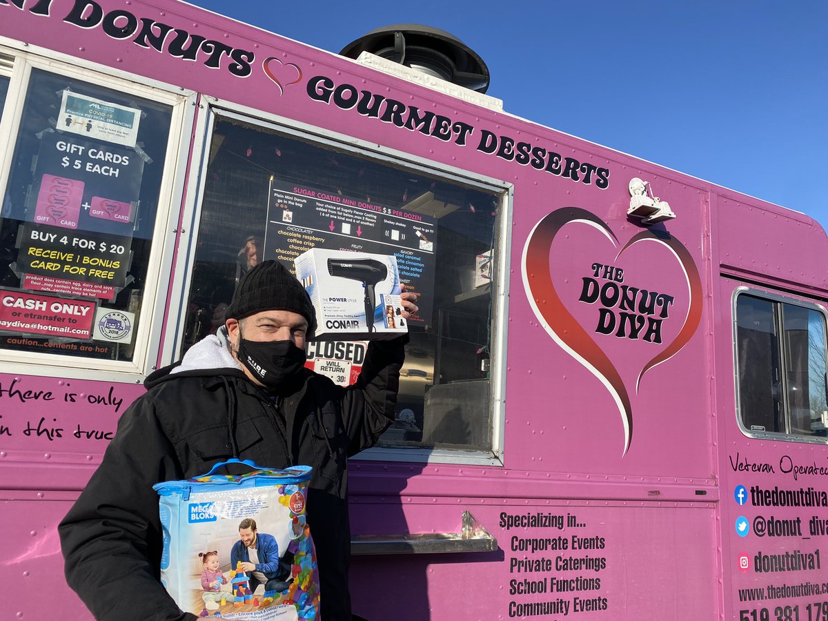 Only 3 hours left!! Come join us until 7PM tonight to donate to #ToysForTots &amp; <a href="/LondonFoodBank1/">London Food Bank 🥫🍎🍞🥚</a>! We’re accepting toys, food + cash! 🙏 PLUS, anyone who donates gets free tasty treats from <a href="/donut_diva/">Dee Dee Spencer</a>! 🍩😍 See you at the #OneStopHolidayDrop soon!! 📍 1 Communications Road!!