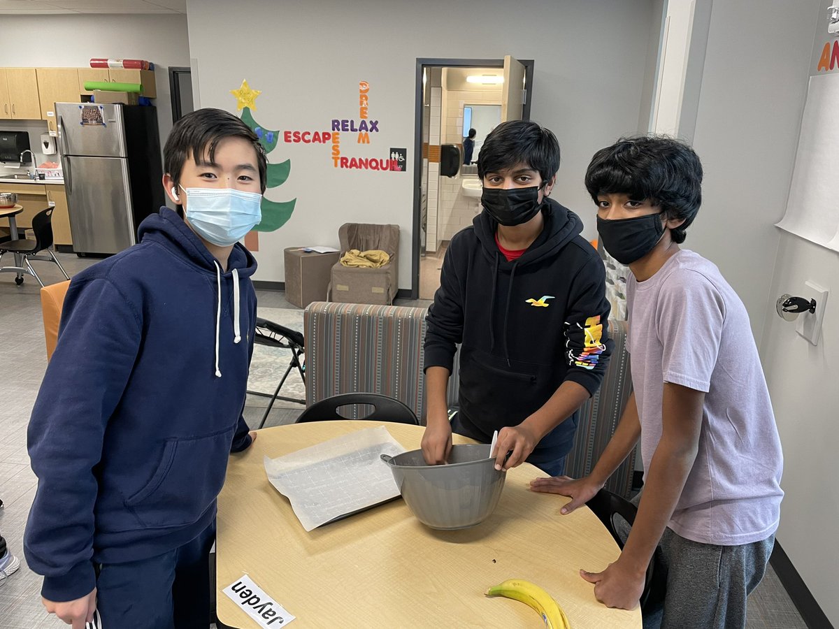 Another day, another batch of homemade dog treats to donate to local animal shelters! So proud of these kids for planning, organizing, and executing this project! #dcsgivesback #volunteer <a href="/erms_DCSD/">Eversole Run Middle School</a>