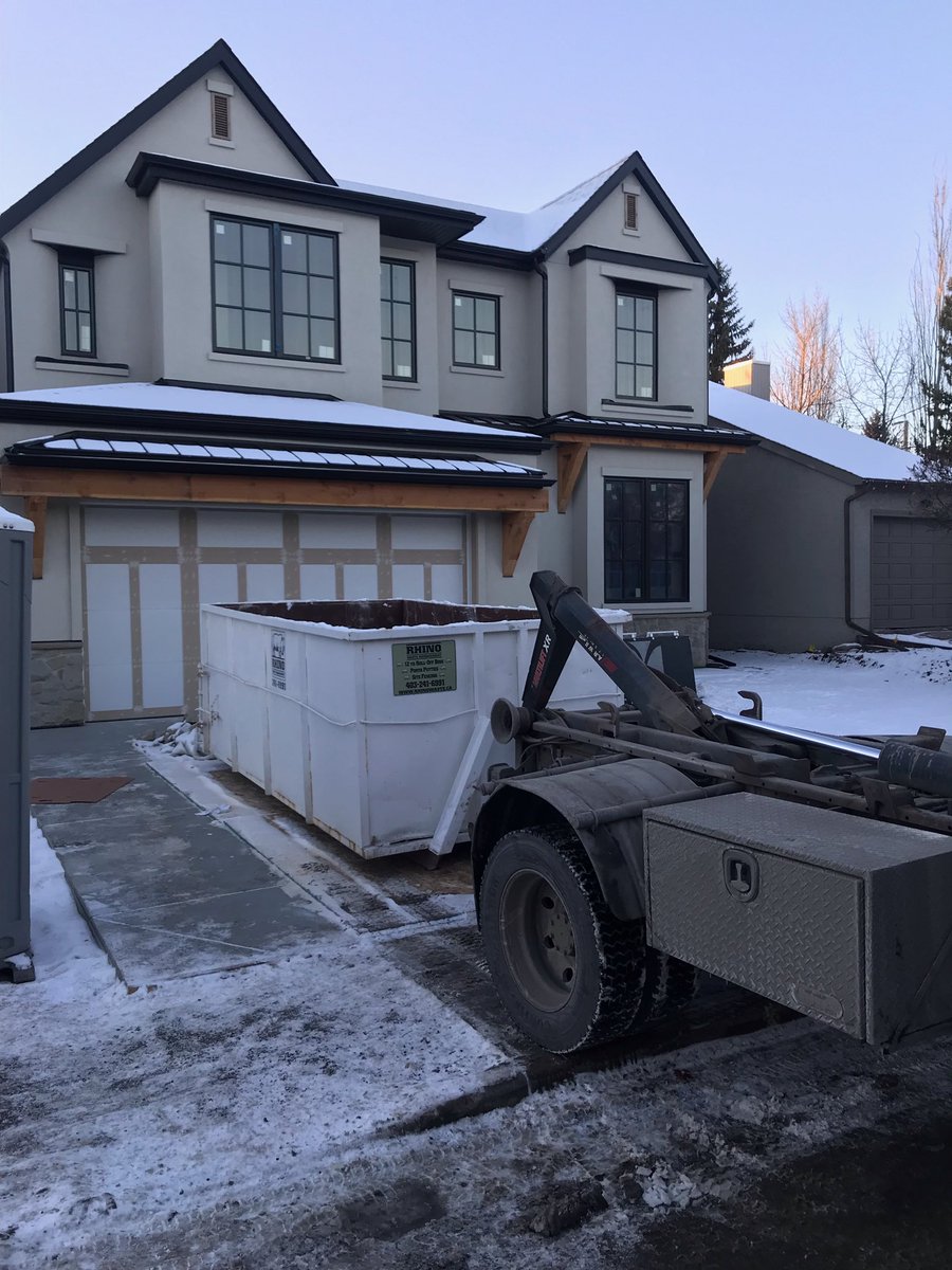 RhinoWasteYYC's tweet photo. Another #infill in #yyc almost complete. We supplied the #rolloffbins #potty and #sitefence
#rhinowaste #rhinowasteyyc #waste #bins #construction 
.
(403)241-6991
Rhinowaste@shaw.ca https://t.co/ExLiOs35bN