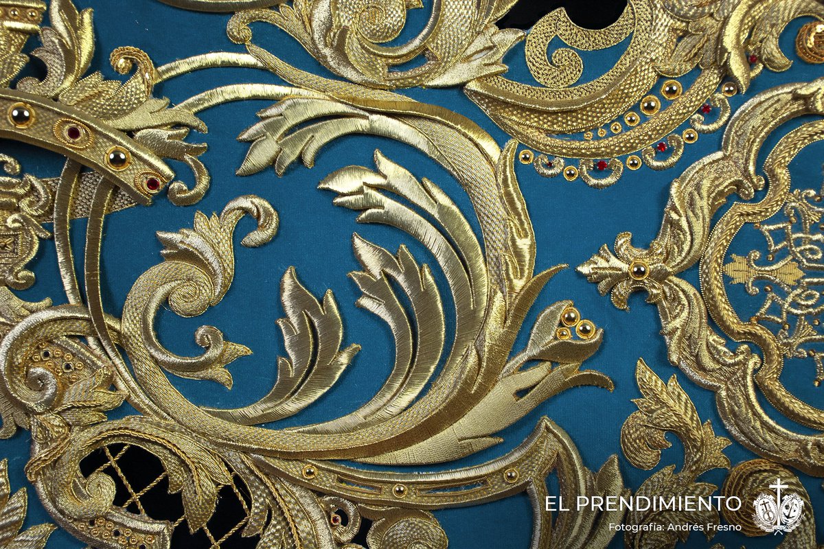PrendimientoCor's tweet photo. Presentada y bendecida la nueva bambalina frontal de Nuestra Señora de la Piedad.

🔹Noticia del acto de presentación: https://t.co/MGhnpJTsCC

🔹Artículo explicativo de la pieza: https://t.co/0yTlMVi5R1 https://t.co/hIU04MxNmM