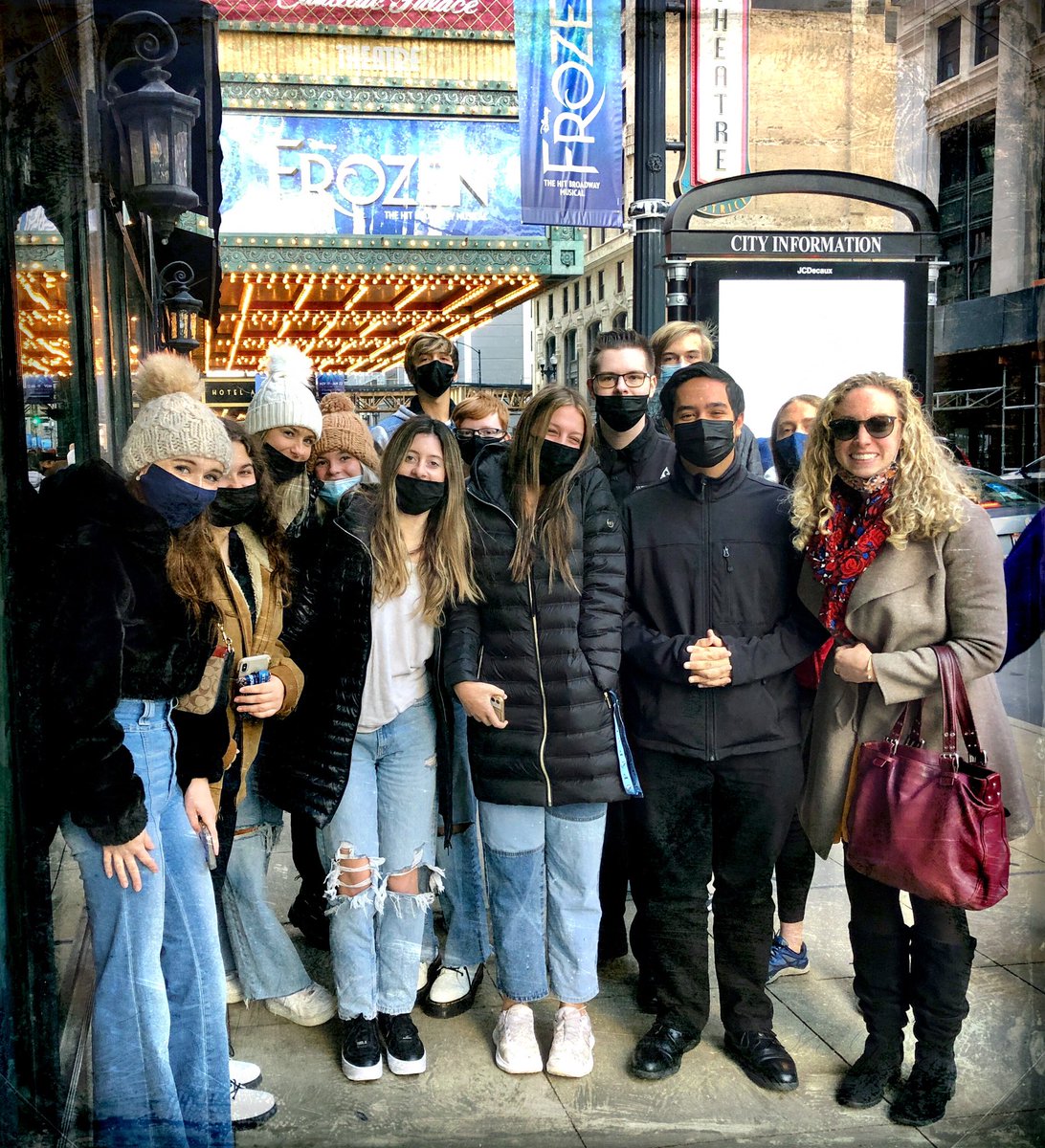 HUMANITIESofPHS's tweet photo. Enjoying an afternoon of FROZEN @broadwaychicago #theaterexperience #cadillacpalacetheater #letitgo @stoltz_nicole https://t.co/PwSnTiAV27