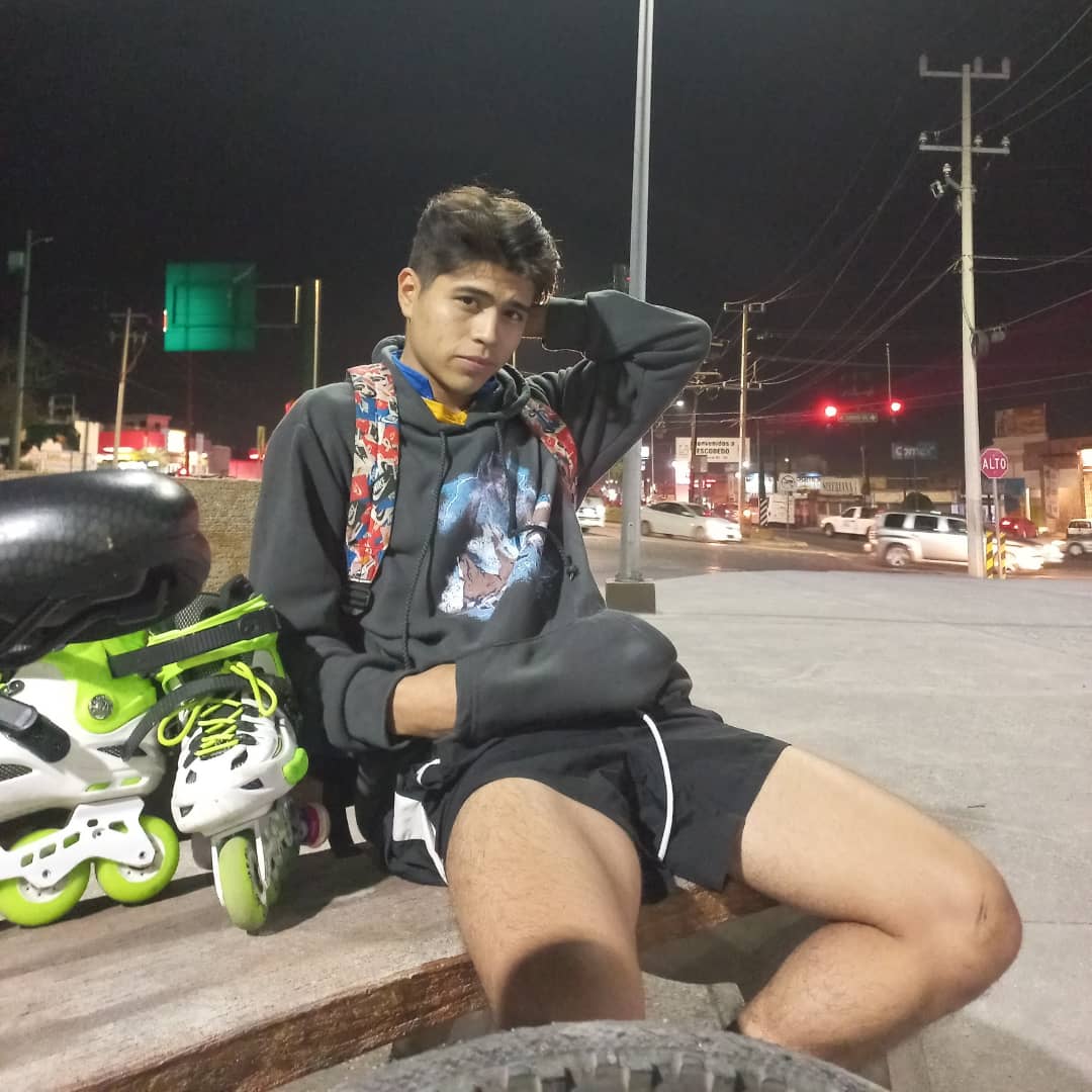 Diegocis_1's tweet photo. Ya me siguen en instagram? ��
https://t.co/9enXWAab77 https://t.co/35IHqOPYx5