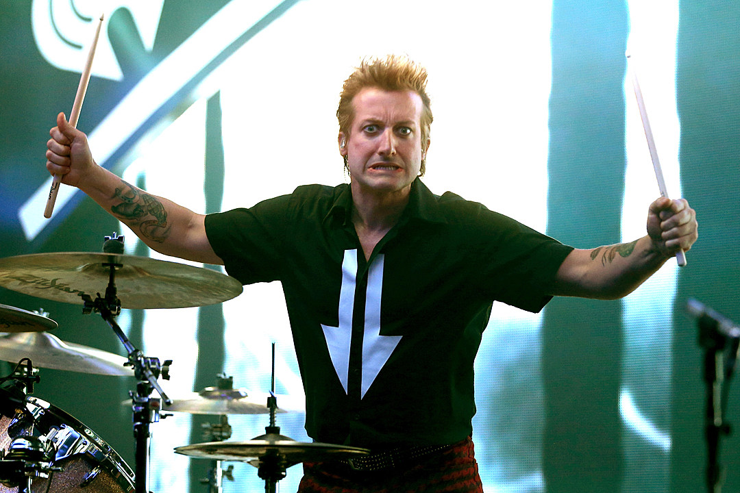 Feliz Aniversário (Happy Birthday), Tré Cool       