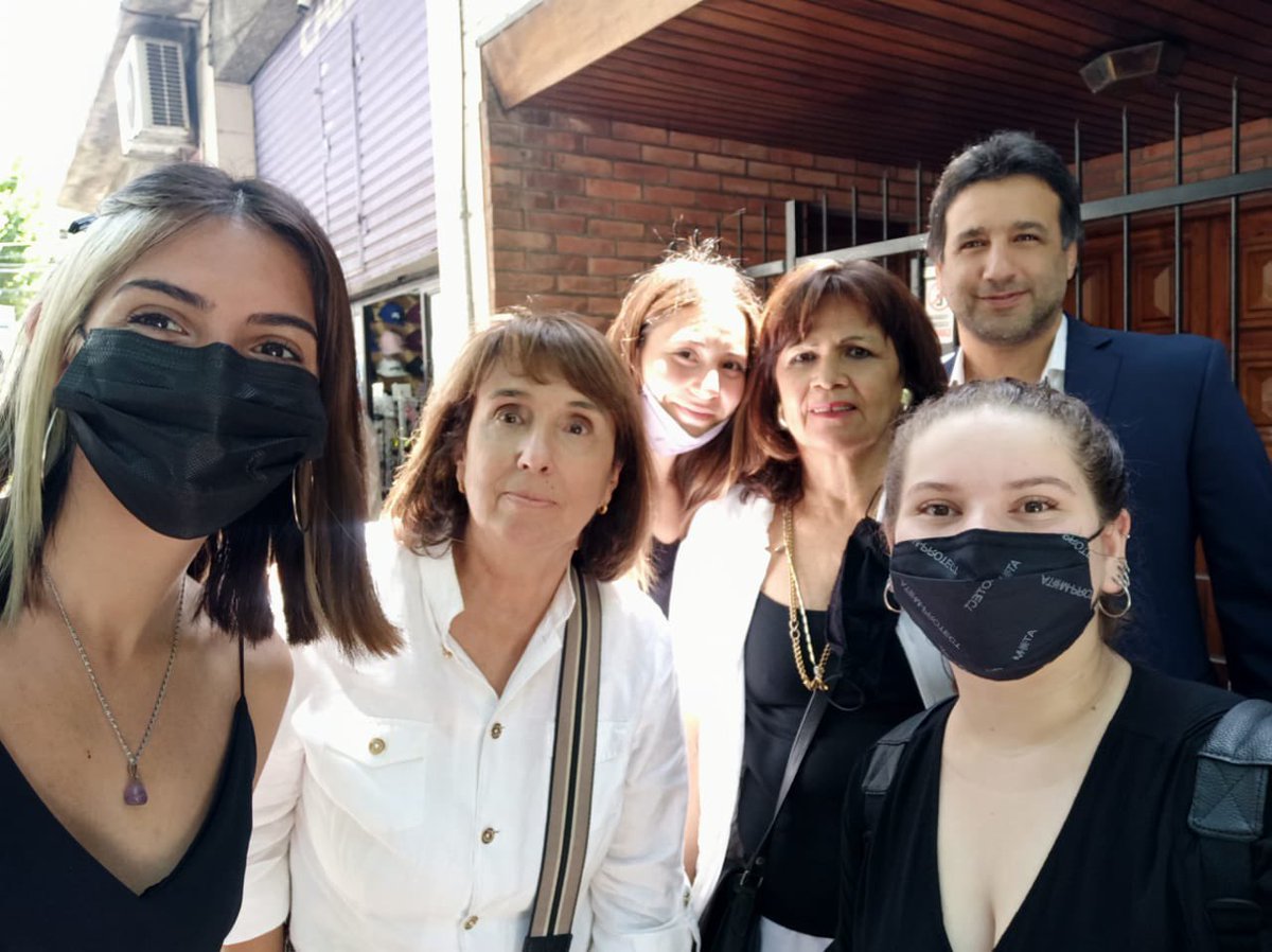 SebaSalvadorOk's tweet photo. Participé de la asunción de los nuevos concejales de #SanFernando acompañando a nuestra amiga y correligionaria Marcela Pires. Seguimos fortaleciendo a JxC con más representantes radicales. 

Vamos con más fuerza hacia el 2023 🇵🇱💪 https://t.co/tsdDMmqPzs