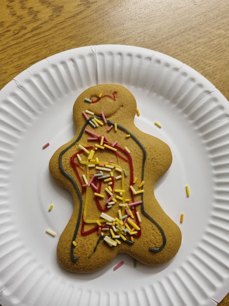 The Anchors &amp; Junior's were decorating ginger bread people. They didn't make me one - so I made my own 😳🙈