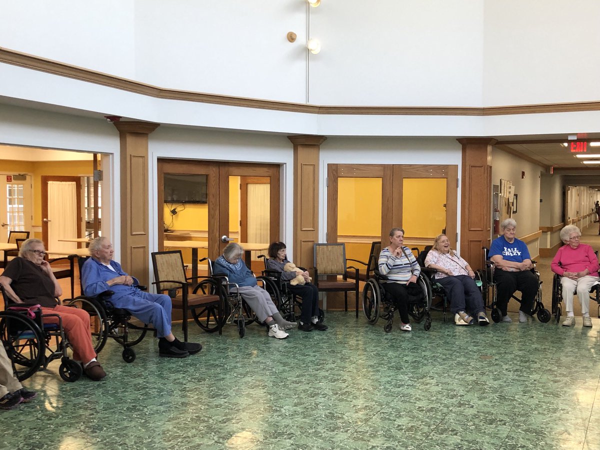 MuskingumMusic's tweet photo. Chamber Singers shared songs of the season with our friends at Beckett House! https://t.co/UJWq1rjrOI