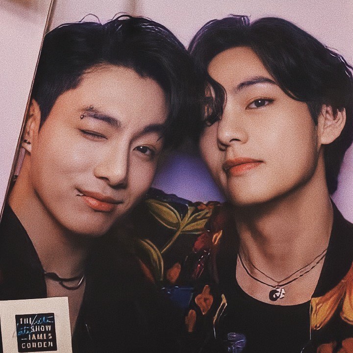 vkookcomic's tweet photo. 🤧💜
#taekook_is_fucking_real https://t.co/3UaS7Pk0A4