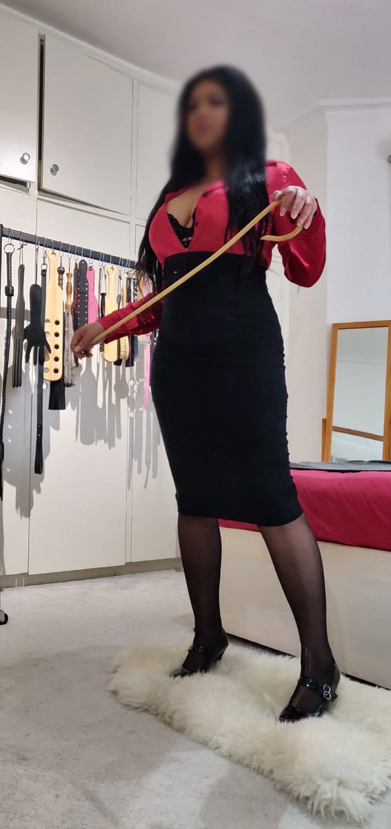 Our new girl is ready to take and give out a good punishment! Meet Moreish Molly!

kinkysubmissivegirlslondon.com/molly