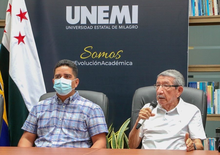 UNEMIEcuador's tweet photo. #MedicinaEnUNEMI 

Compartimos imágenes de la rueda de prensa sobre la Aprobación de la carrera de Medicina en nuestra Institución💚👏🏻 

¡Estamos muy felices por este logro!

#SomosUNEMI https://t.co/bqR7QJf0Co