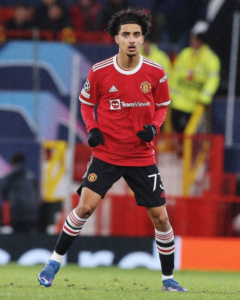 Zidane Iqbal. Just made his Manchester United debut and became the first British South Asian to play for the club. Paving the path for a whole generation of underrepresented ballers to see it, believe it, achieve it. Named after a legend but he’s out here to build his own legacy.