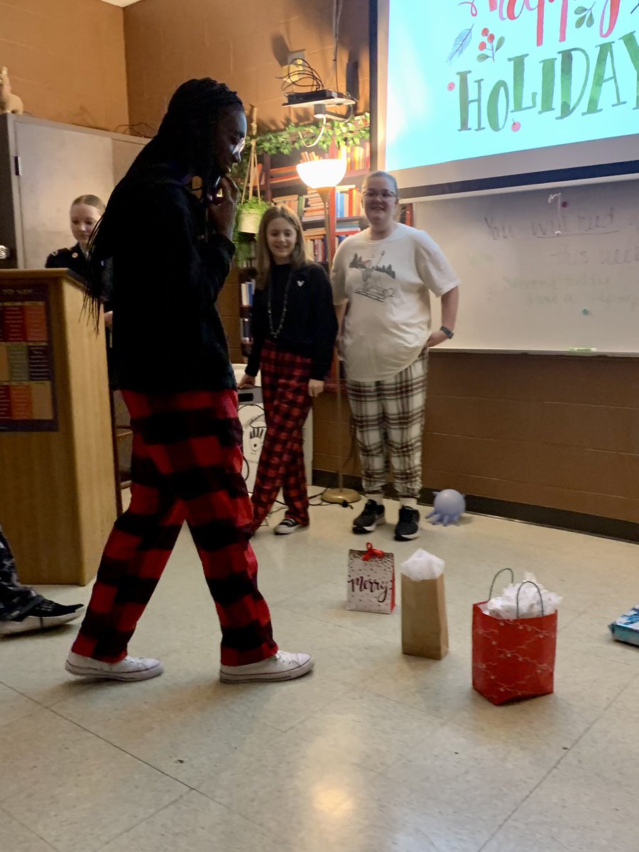 DHSWolves2025 tweet media