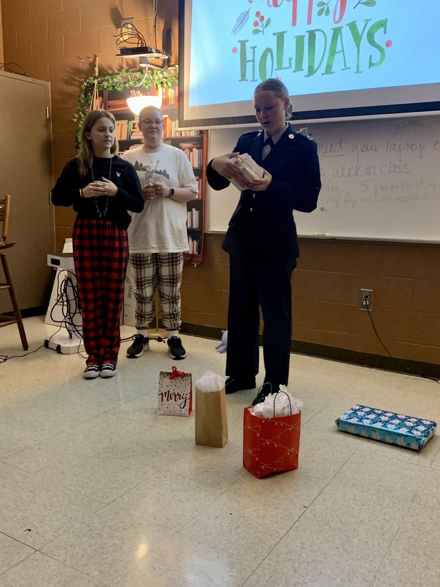 DHSWolves2025 tweet media