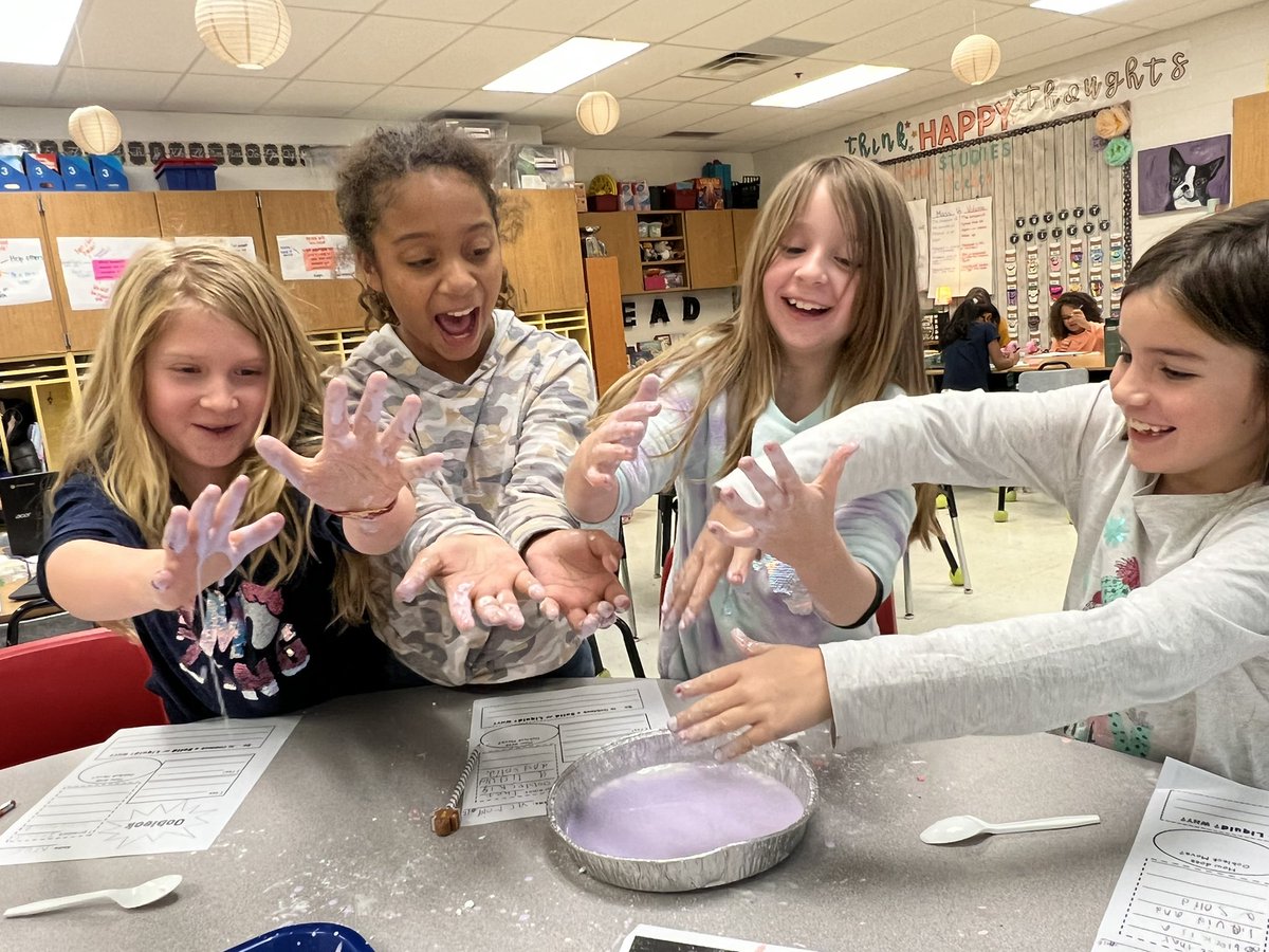 heatherldingus's tweet photo. My 3rd graders @MulberryEagles learned more about states of matter as well as physical and chemical changes during our Pop Rocks science lab, and our Oobleck science lab. These scientists are doing amazing things at MLB! @Milford_Schools #MilfordMeansAll https://t.co/VHaqr3Lo9l
