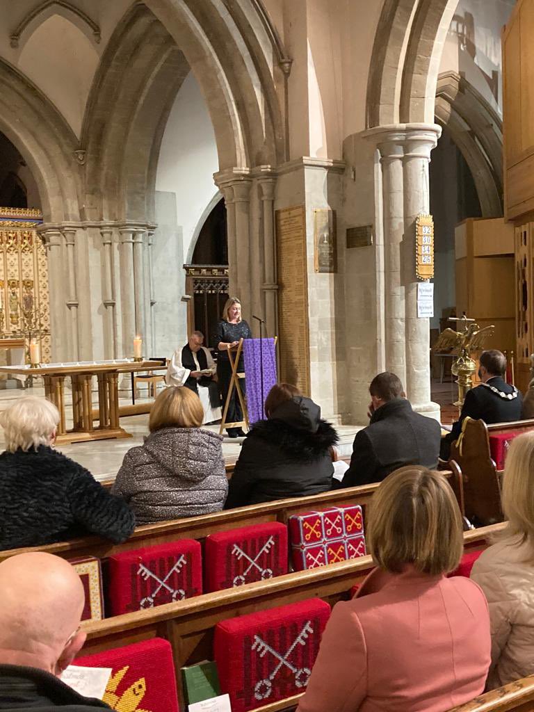 The Berkhamsted team at <a href="/RaydensLaw/">Rayden Solicitors</a> enjoyed a festive carol service in support of <a href="/AgeUKDacorum/">Age UK Dacorum</a>. Beautiful setting, music and readings, one from our very own <a href="/divorcelawpab/">paula butterworth</a>. Thanks to all who made it such a wonderful evening.