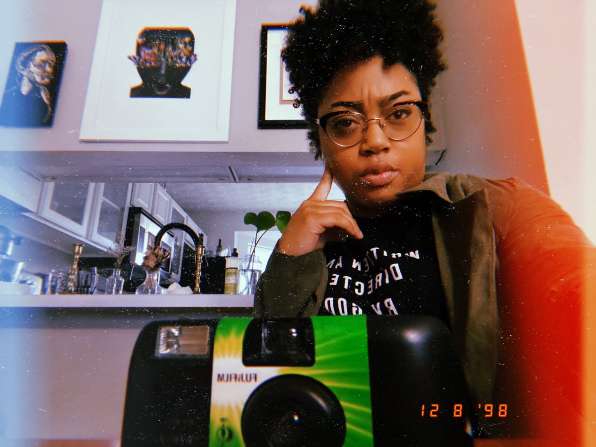 SierraChas's tweet photo. Meet me on IG LIVE with @iam_alanamarie for #DocumentDecember ! 

Remember I’ve giving away a seat to her shoot like a pro with your smartphone class! 

https://t.co/eDLOwksSav https://t.co/h4vC4QYbxH