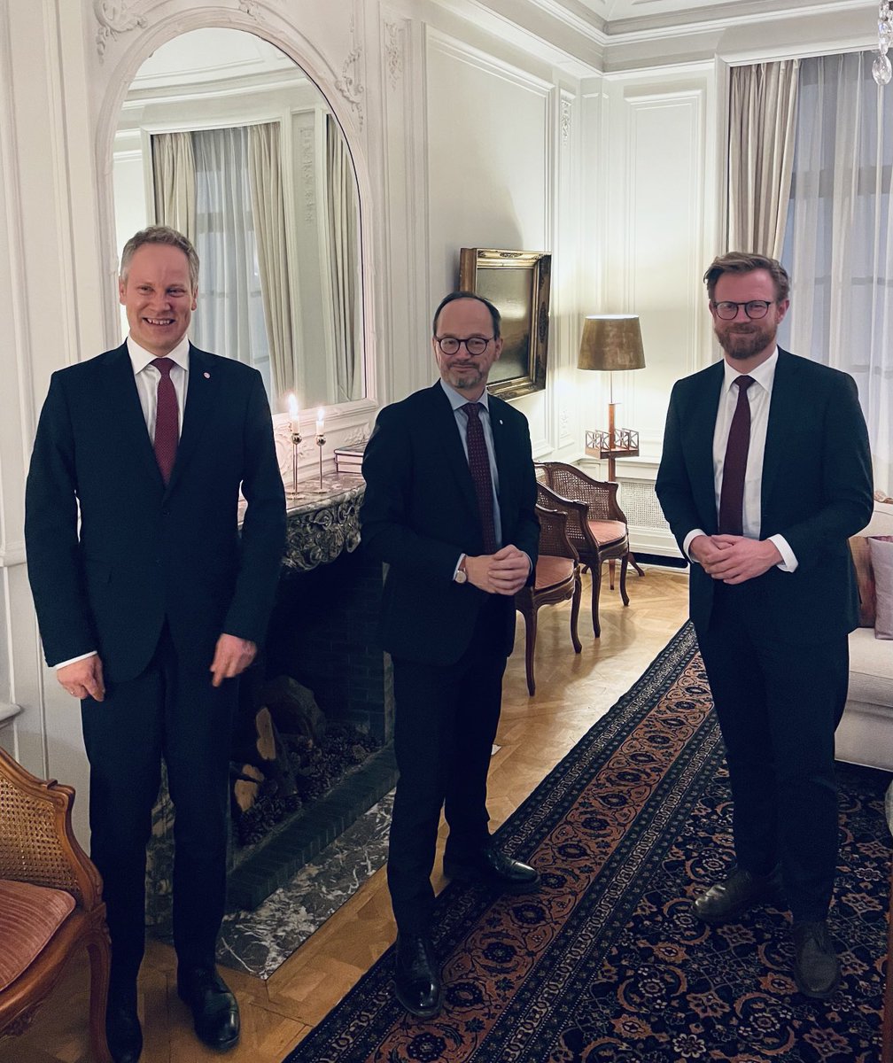 Very pleased to welcome 🇳🇴 Minister of Transport @joinnyg in #Brussels. Here with colleagues from 🇸🇪 and 🇩🇰. #NordicCooperation #Fitfor55 #GreenMobility @AdinaValean @Transport_EU @samferdselsdep