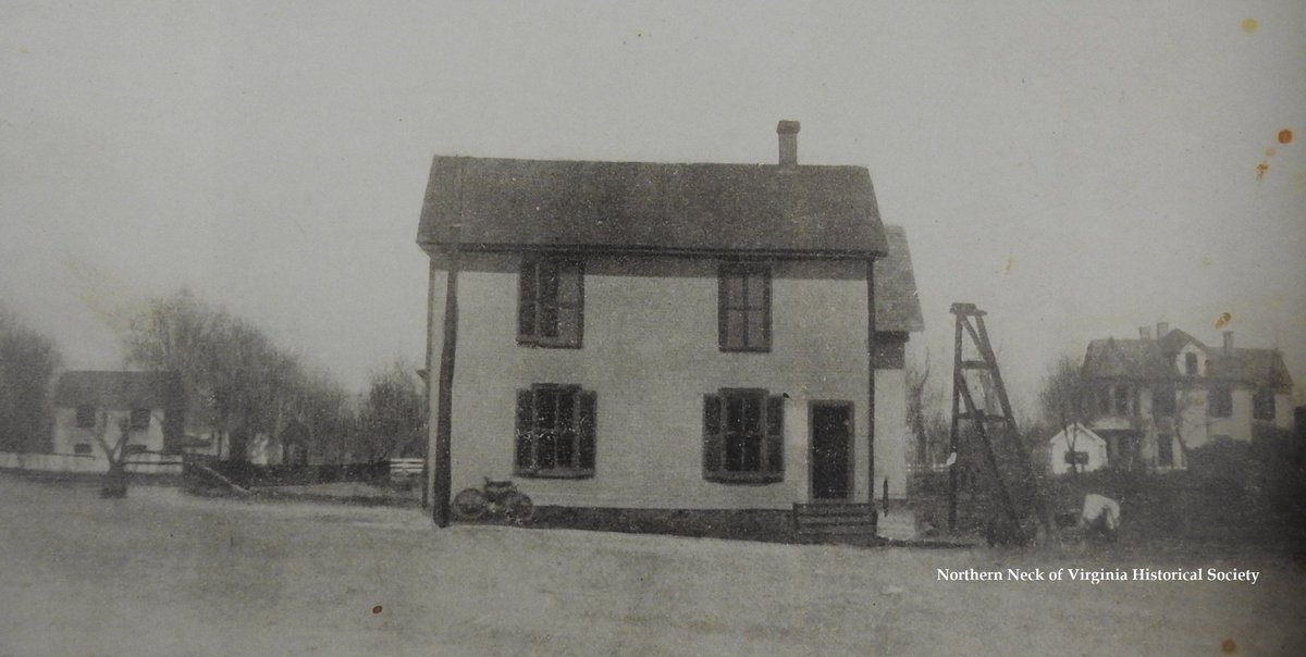 NNVHS's tweet photo. Reedville, Virginia Post Office, ca. 1900.
https://t.co/xQMYkaVlgg
#NorthernNeckVirginiaHistory #NorthernNeck #Virginia #History #NNVHS https://t.co/kwoNlOMMJj