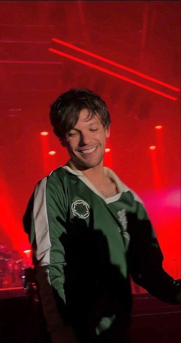 Larry 💗 tweet media