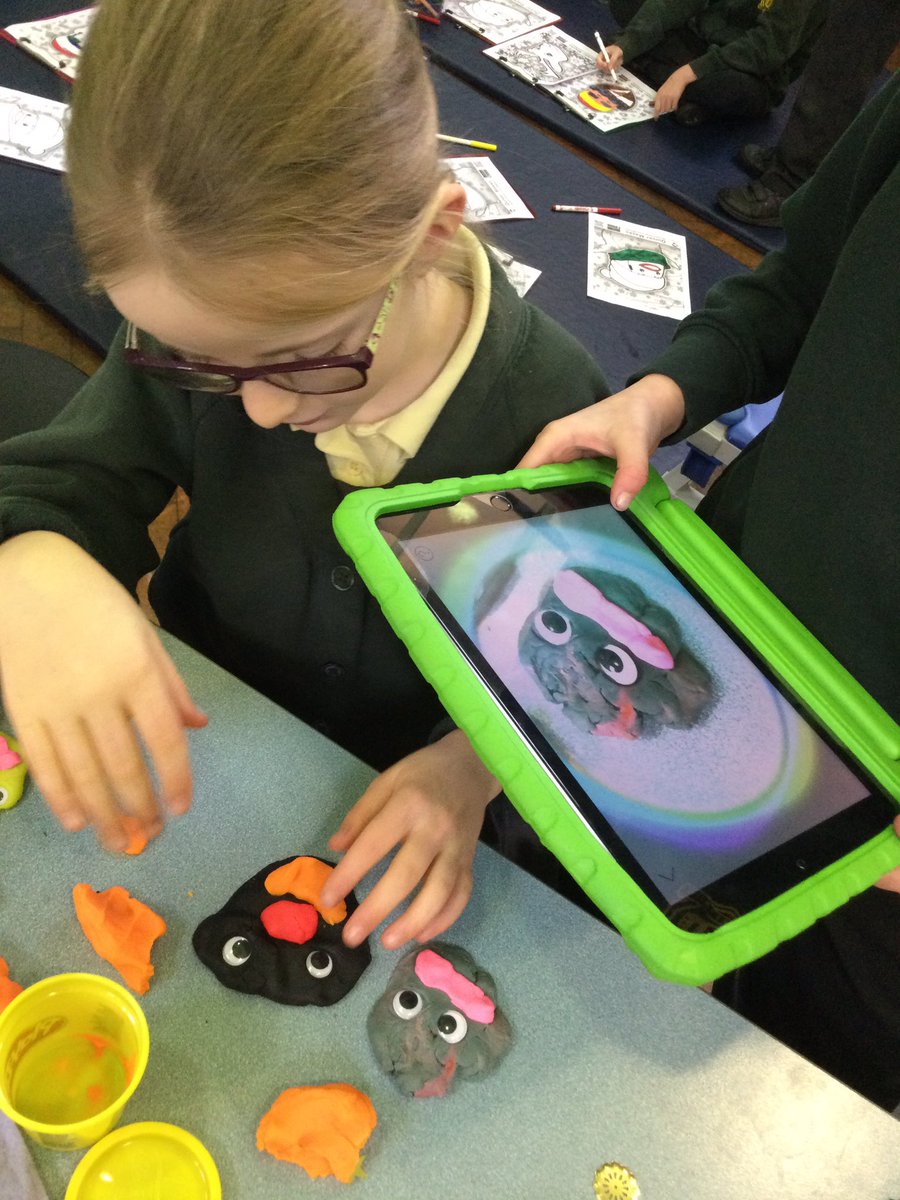 burlingtonjnr's tweet photo. The children tinkered and experienced various IT making apps today @Maker_Futures #augmentedreality #playdohtouch #quivermasks #motionstop #lego #STEM #EHOMS https://t.co/SfrBiu1nGm