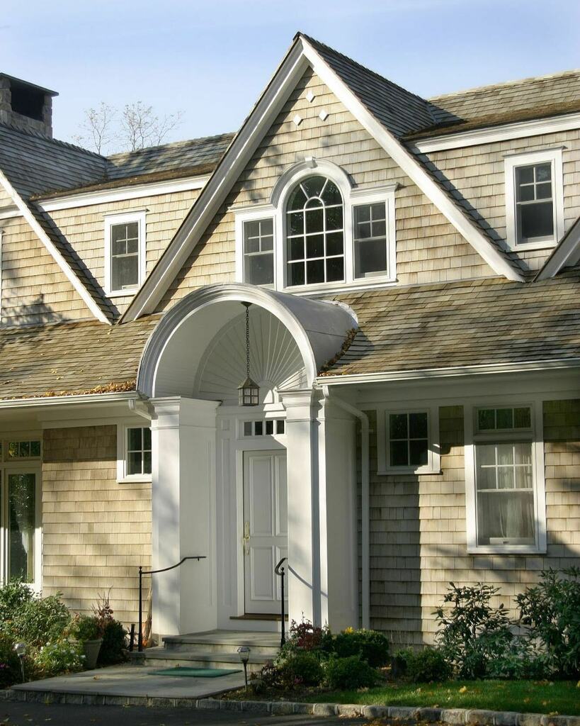 SmirosArchitect's tweet photo. Detail of a portico at a renovated shingle style home. #smirosarchitects #lifestylecurators
Photo by @durstonsaylor https://t.co/SGAQ2Cyz5o
