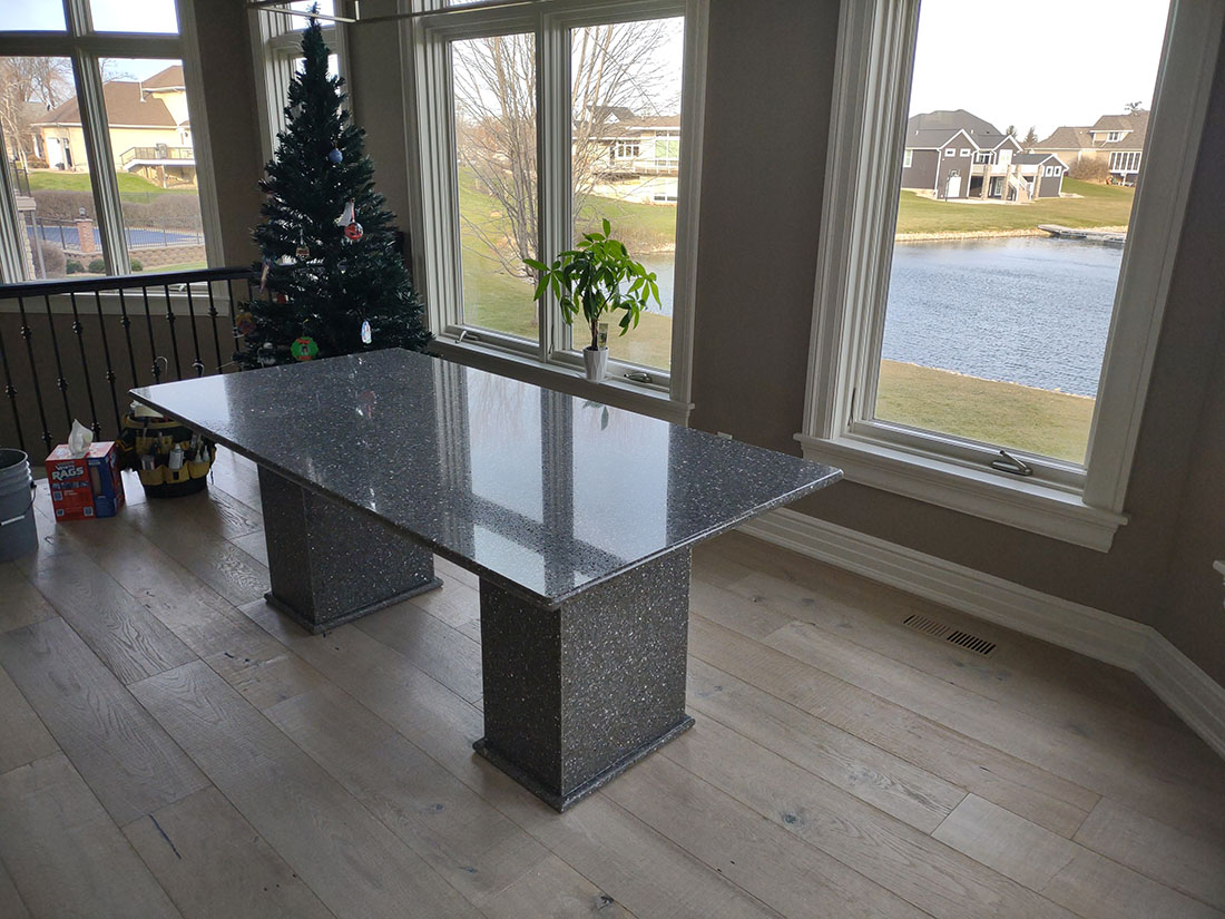 EliteStoneFab's tweet photo. Stunning Natural Stone Slab Custom Desks by Elite Stone
 Whether a home or commercial office, study, or library, the luxurious looks of natural stone give a stunning first impression, boasting confidence and elegance.
https://t.co/PF53Ip0DmP https://t.co/rvn0Gh6Pmh