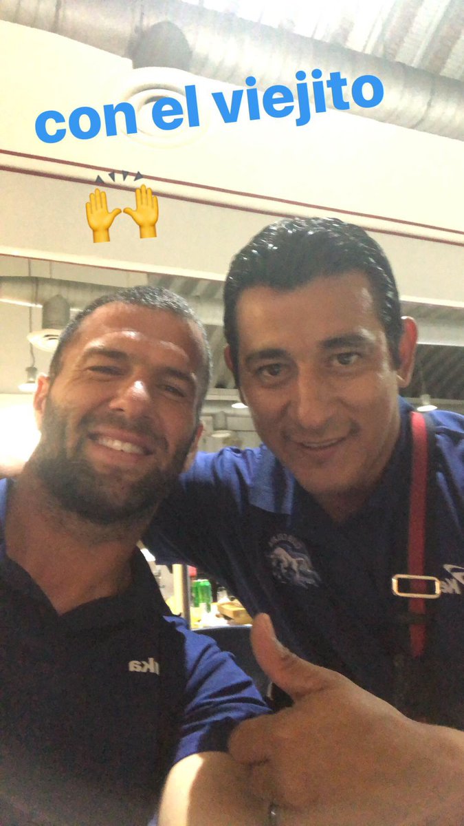 TitoVilla1982's tweet photo. Descansa en paz, viejito querido! 🙏
Abrazote inmenso con mucha fuerza para toda su familia! 🤗 https://t.co/RwfsqkIcKO