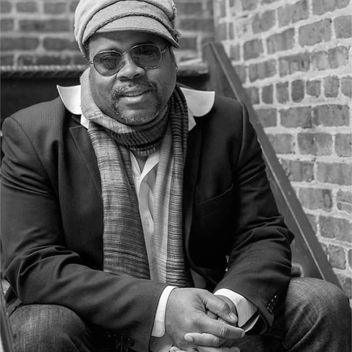 RadhaMUSprime's tweet photo. Heart shattered. gonna miss u big bro. U in a room meant Da TROOF arrived. Thx 4 being part of my artists journey. My Libra fam. U really did scorch this earth didn’t you? Phew. The mold is broken. There will NEVER be another. blessed to know &amp; love you. #ripgregtate ♎️❤️✊🏽🥲 https://t.co/bLnc8KsIRo