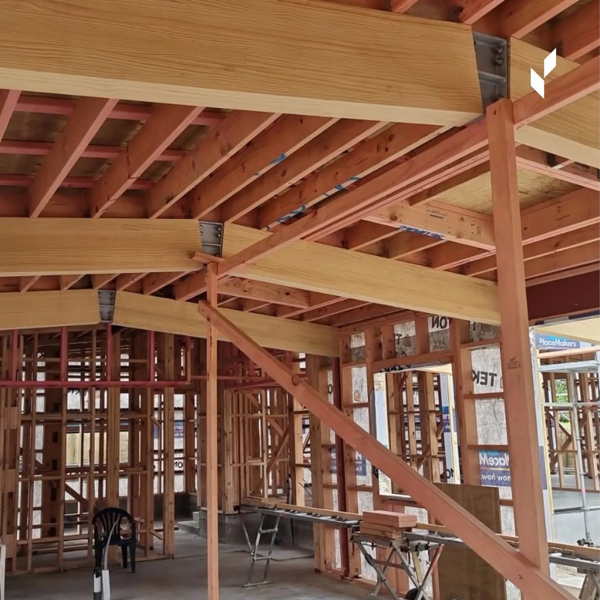 TechlamNz's tweet image. All is going well on site at the recent Fernyhough House. These glulam rafters &amp;amp; posts are looking great - it will be good to see the final visual product throughout the home. More updates soon...

#techlamglulam #prefabrication #epoxyconnection